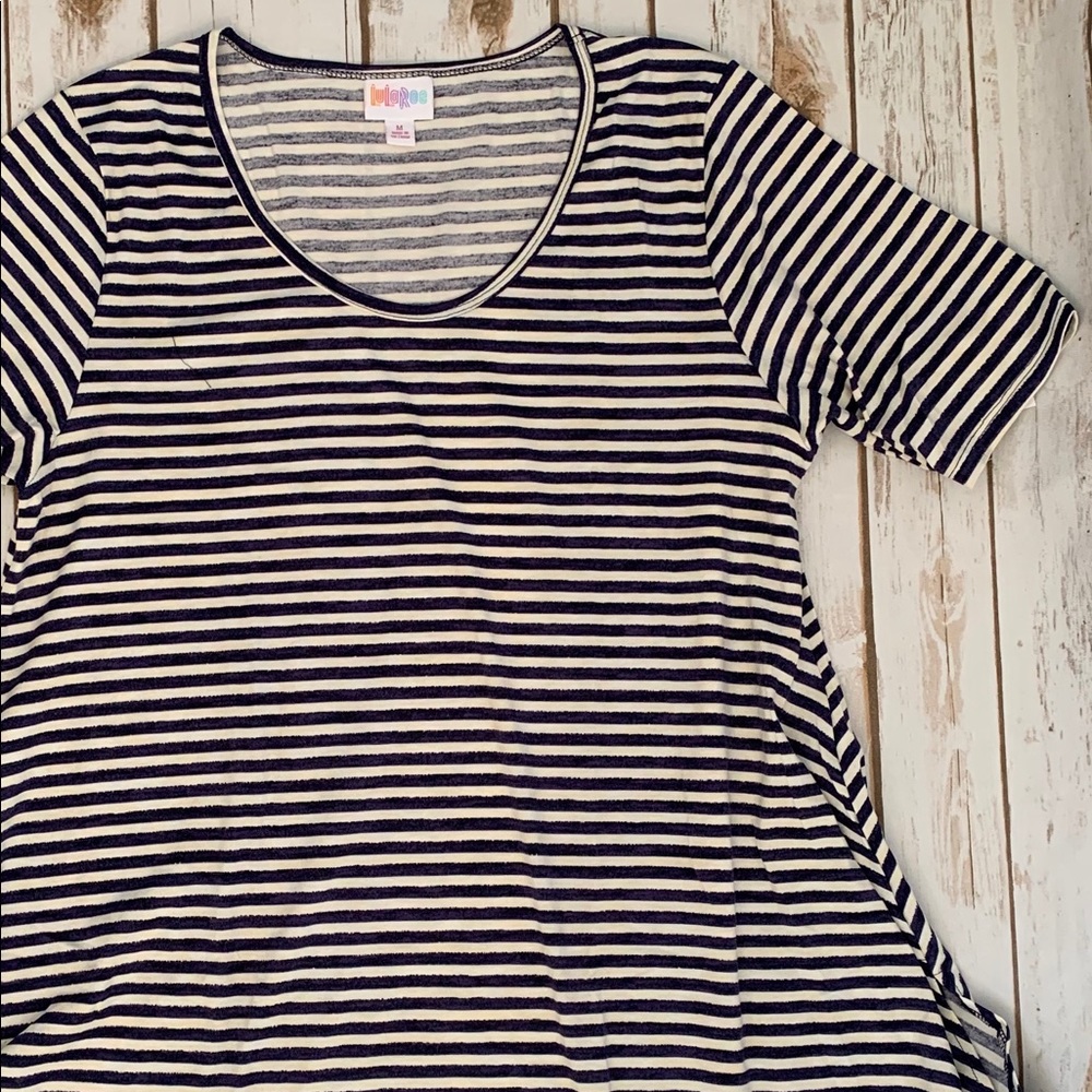 LuLaRoe Perfect T size medium - new